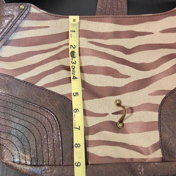 Jessica Simpson Brown Zebra Handbag - Picture 11 of 11